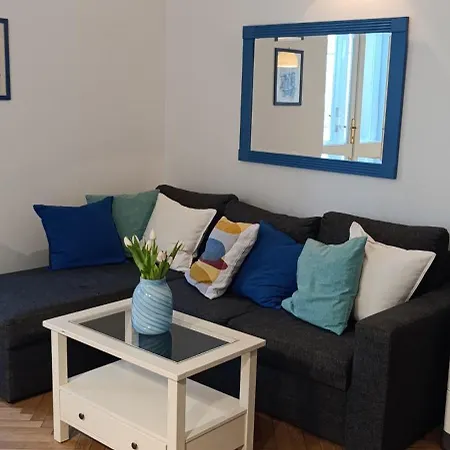 Big Blue S Privatnim Parkingom Apartman Abbázia