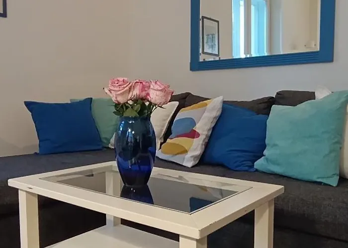 Big Blue S Privatnim Parkingom * Opatija