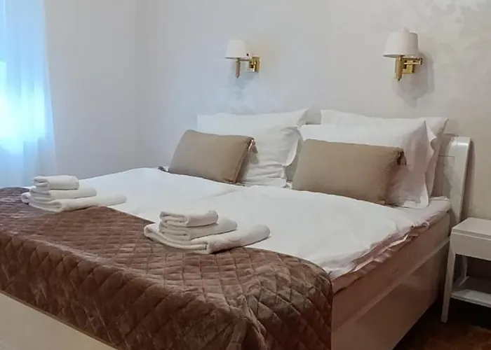 Big Blue S Privatnim Parkingom Apartment *